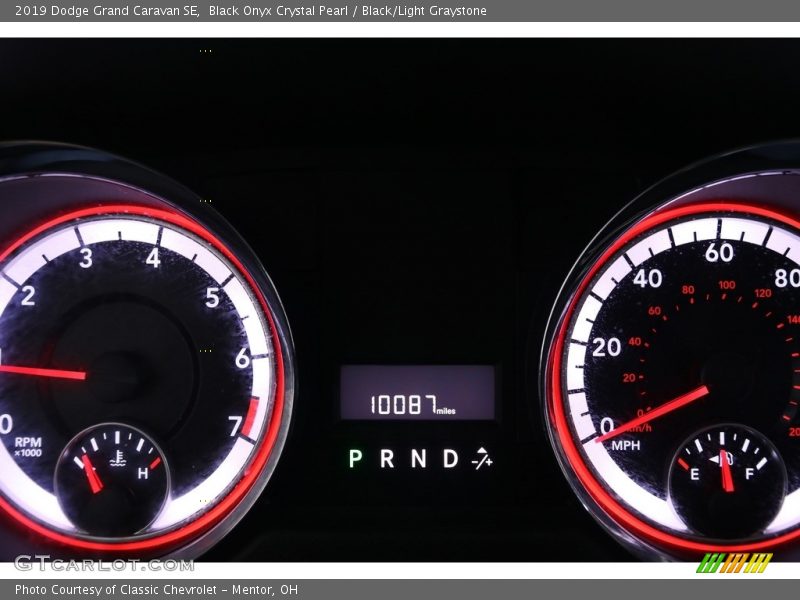 Black Onyx Crystal Pearl / Black/Light Graystone 2019 Dodge Grand Caravan SE