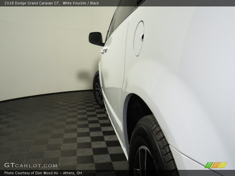 White Knuckle / Black 2018 Dodge Grand Caravan GT