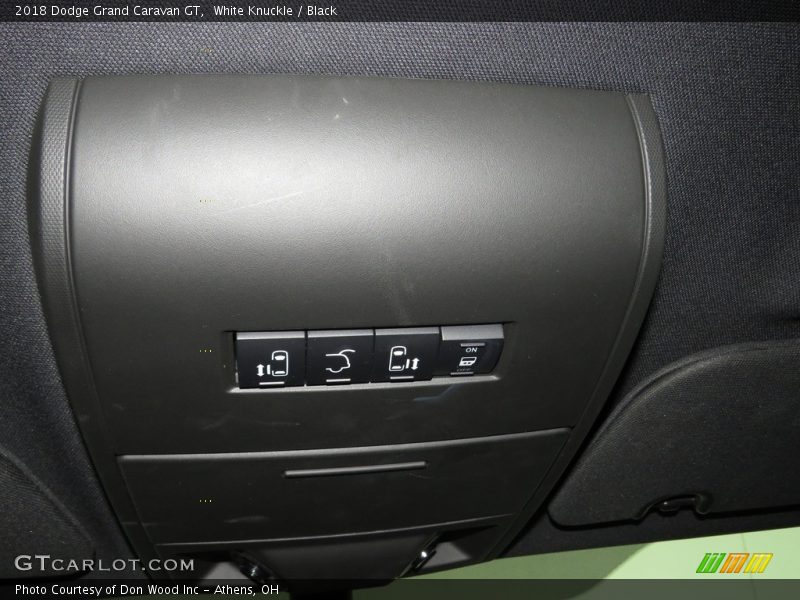 White Knuckle / Black 2018 Dodge Grand Caravan GT