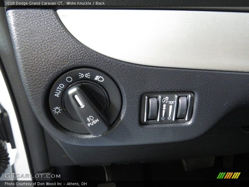 White Knuckle / Black 2018 Dodge Grand Caravan GT