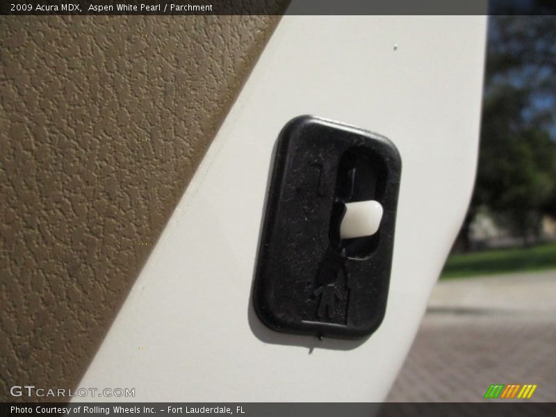 Aspen White Pearl / Parchment 2009 Acura MDX