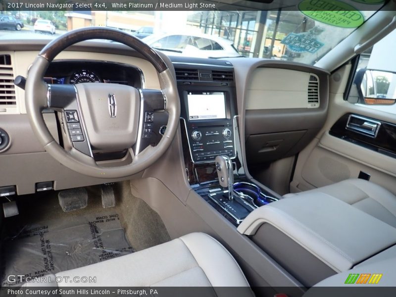  2017 Navigator Select 4x4 Medium Light Stone Interior