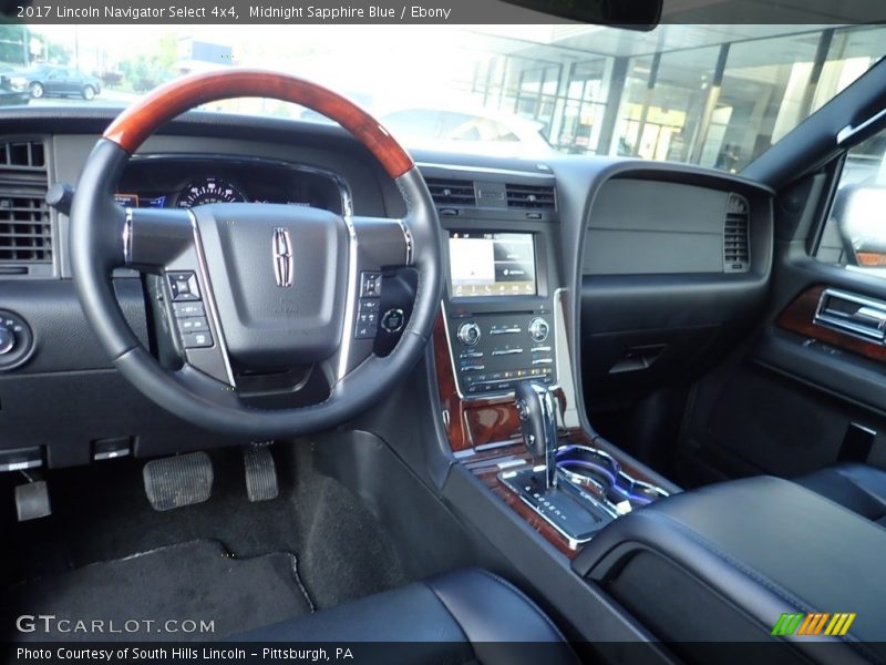  2017 Navigator Select 4x4 Ebony Interior