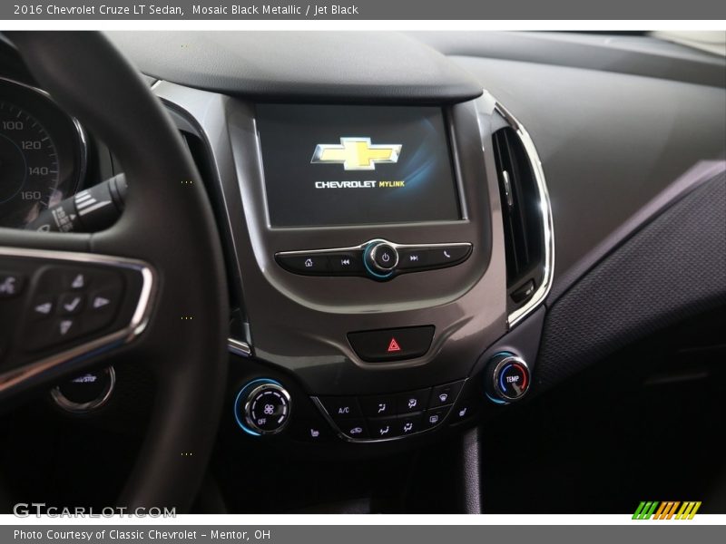 Mosaic Black Metallic / Jet Black 2016 Chevrolet Cruze LT Sedan