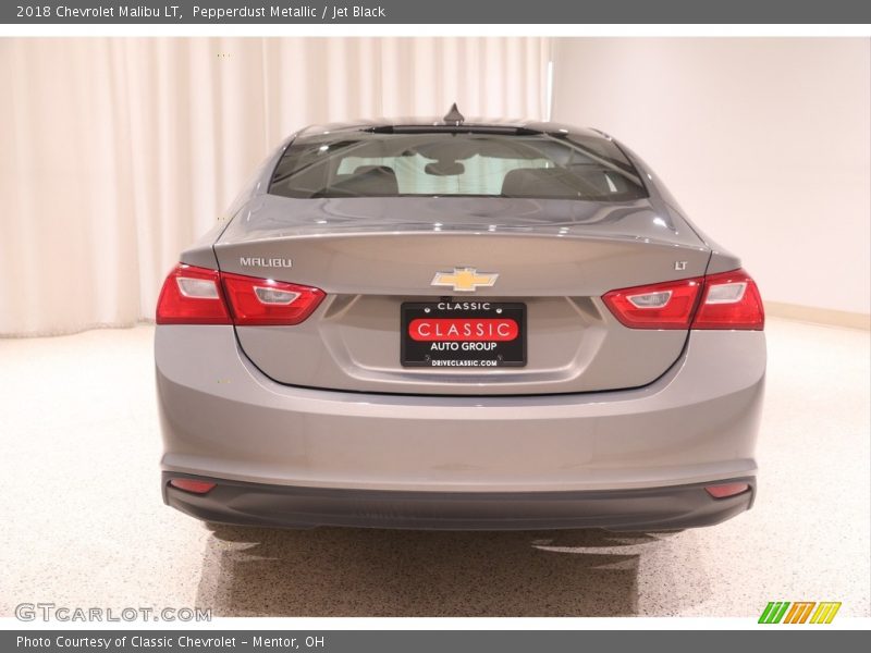 Pepperdust Metallic / Jet Black 2018 Chevrolet Malibu LT