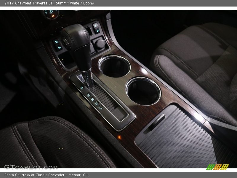 Summit White / Ebony 2017 Chevrolet Traverse LT