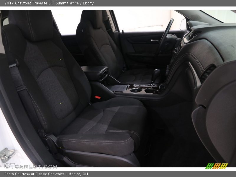Summit White / Ebony 2017 Chevrolet Traverse LT
