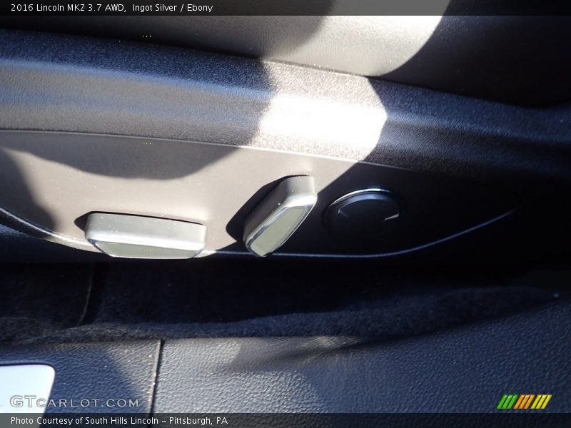 Ingot Silver / Ebony 2016 Lincoln MKZ 3.7 AWD