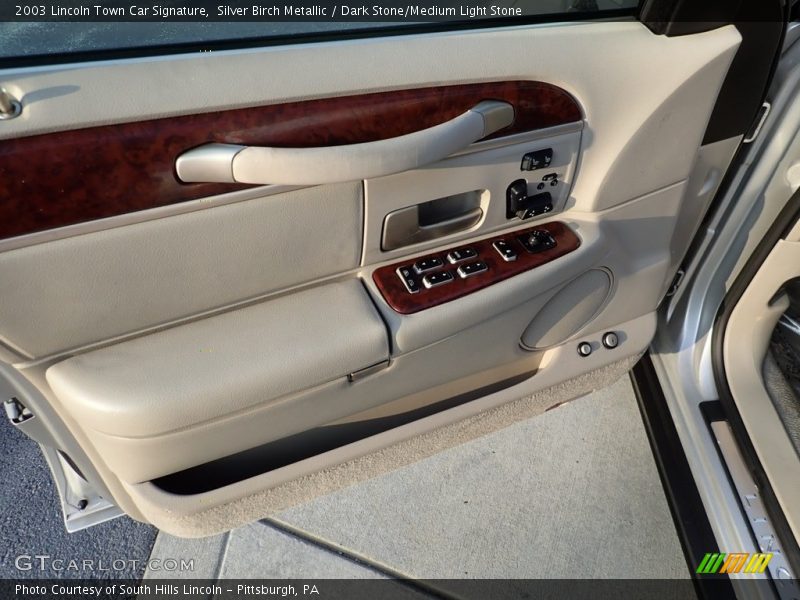 Silver Birch Metallic / Dark Stone/Medium Light Stone 2003 Lincoln Town Car Signature