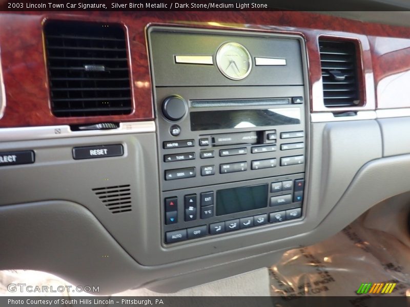 Silver Birch Metallic / Dark Stone/Medium Light Stone 2003 Lincoln Town Car Signature