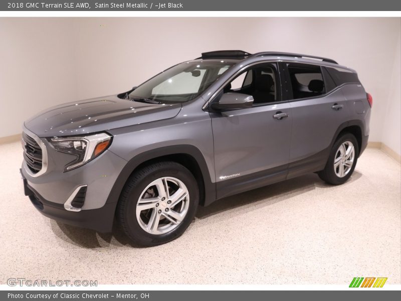 Front 3/4 View of 2018 Terrain SLE AWD