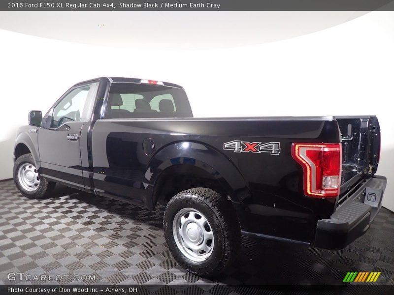 Shadow Black / Medium Earth Gray 2016 Ford F150 XL Regular Cab 4x4