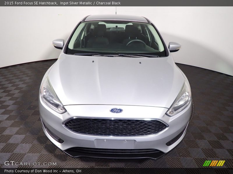 Ingot Silver Metallic / Charcoal Black 2015 Ford Focus SE Hatchback