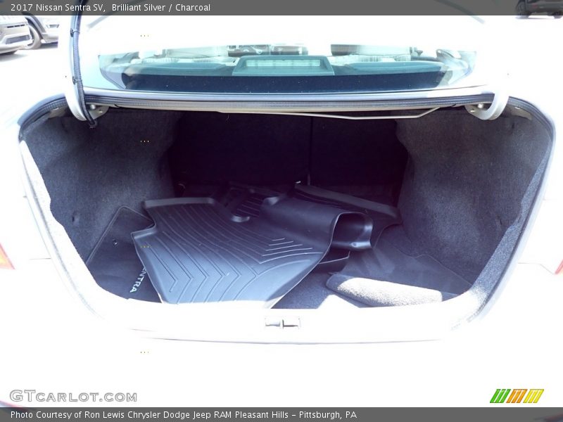 Brilliant Silver / Charcoal 2017 Nissan Sentra SV