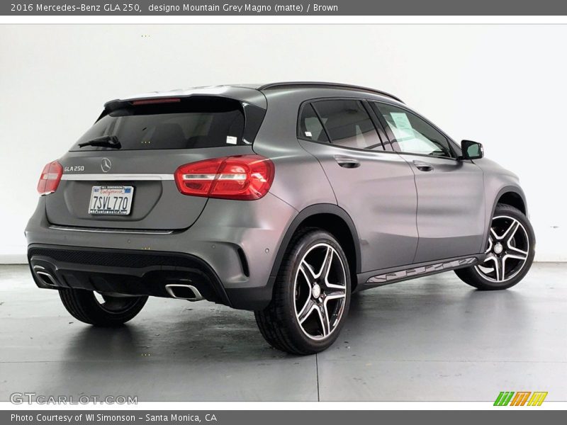 designo Mountain Grey Magno (matte) / Brown 2016 Mercedes-Benz GLA 250