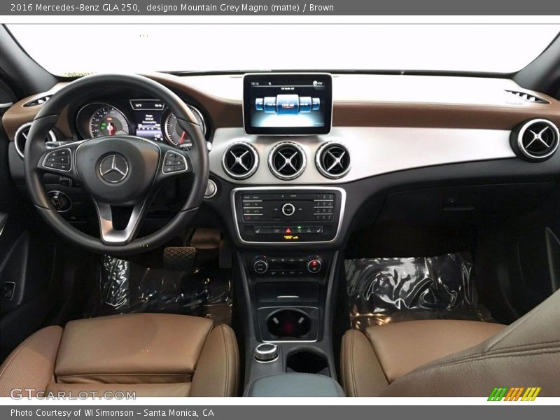 Dashboard of 2016 GLA 250