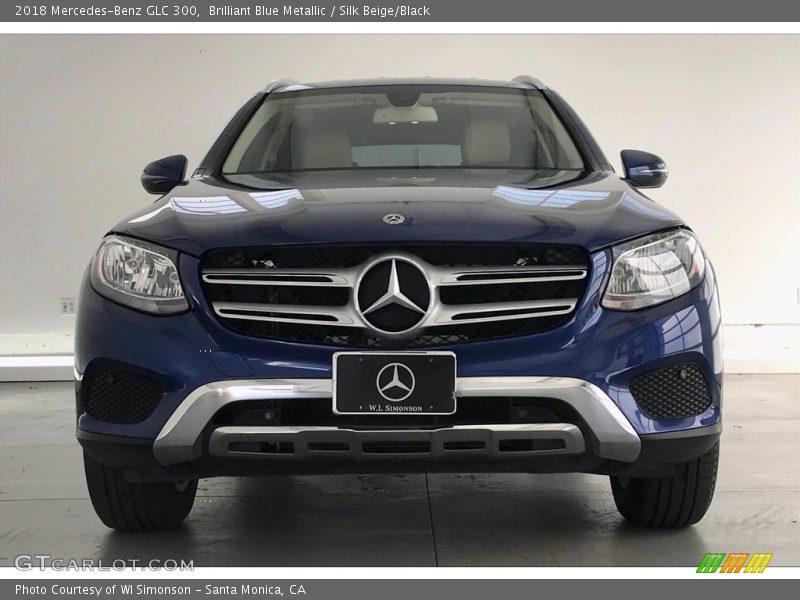 Brilliant Blue Metallic / Silk Beige/Black 2018 Mercedes-Benz GLC 300