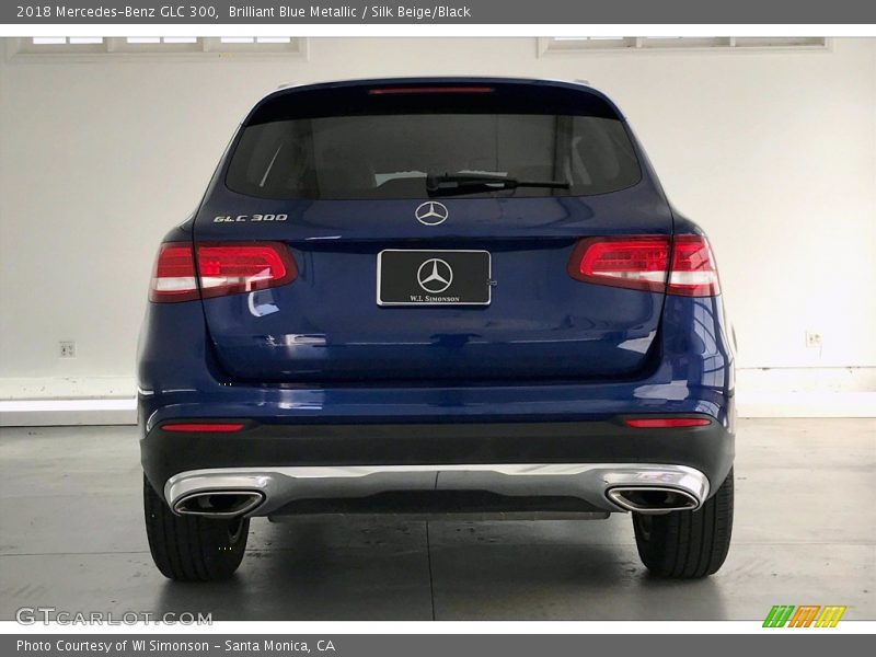 Brilliant Blue Metallic / Silk Beige/Black 2018 Mercedes-Benz GLC 300