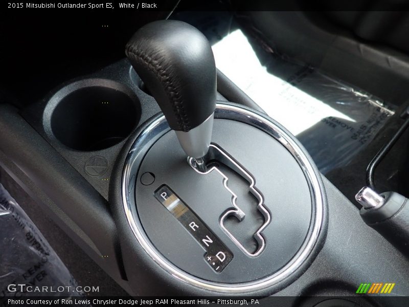 White / Black 2015 Mitsubishi Outlander Sport ES