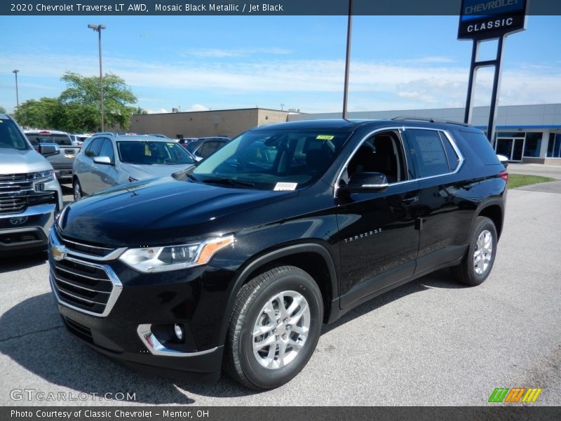 Mosaic Black Metallic / Jet Black 2020 Chevrolet Traverse LT AWD