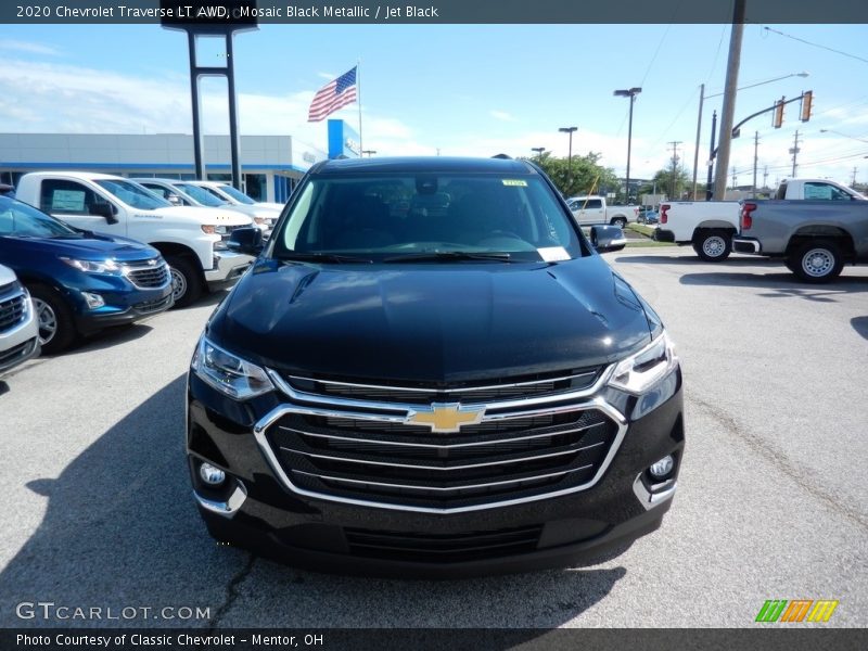 Mosaic Black Metallic / Jet Black 2020 Chevrolet Traverse LT AWD
