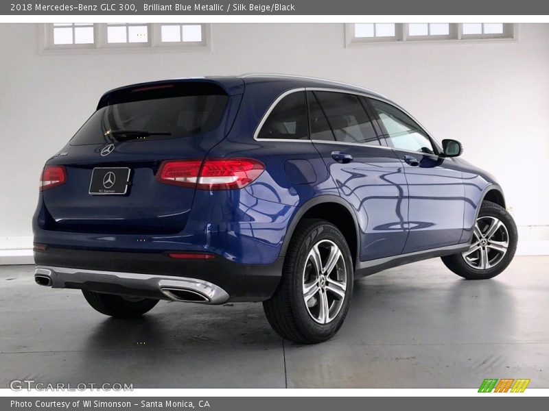 Brilliant Blue Metallic / Silk Beige/Black 2018 Mercedes-Benz GLC 300