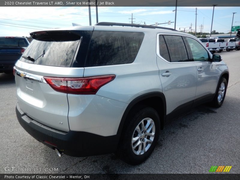 Silver Ice Metallic / Jet Black 2020 Chevrolet Traverse LT AWD