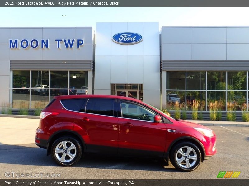 Ruby Red Metallic / Charcoal Black 2015 Ford Escape SE 4WD