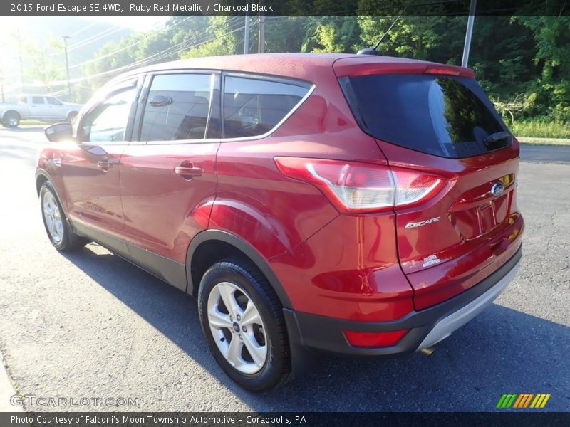 Ruby Red Metallic / Charcoal Black 2015 Ford Escape SE 4WD