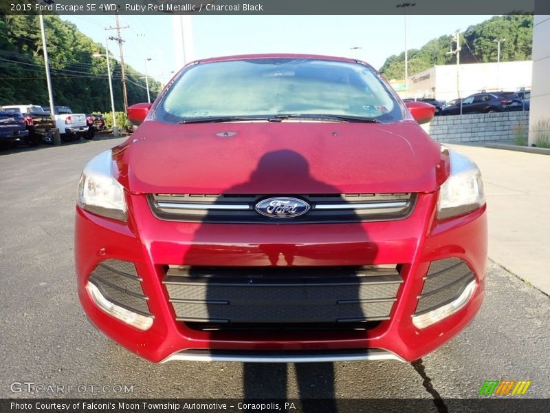 Ruby Red Metallic / Charcoal Black 2015 Ford Escape SE 4WD