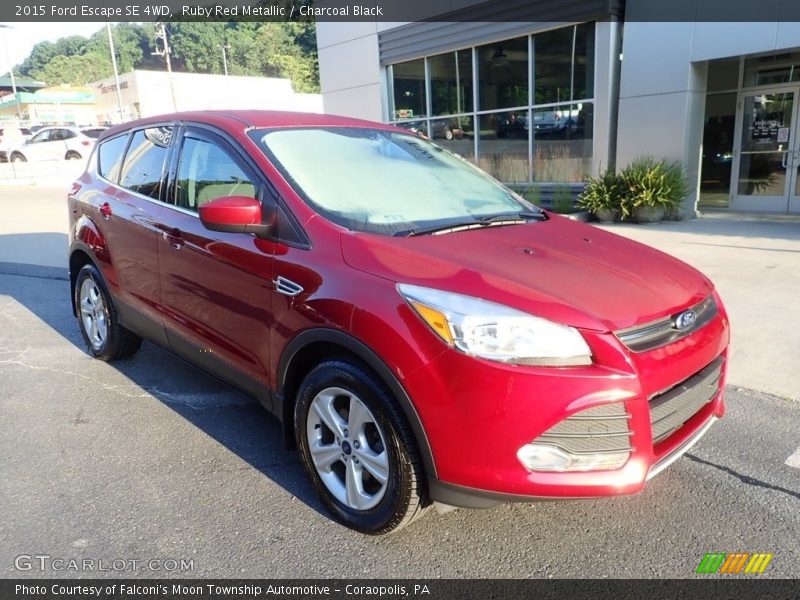 Ruby Red Metallic / Charcoal Black 2015 Ford Escape SE 4WD