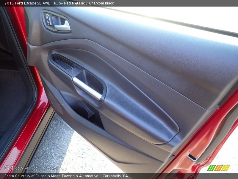 Ruby Red Metallic / Charcoal Black 2015 Ford Escape SE 4WD