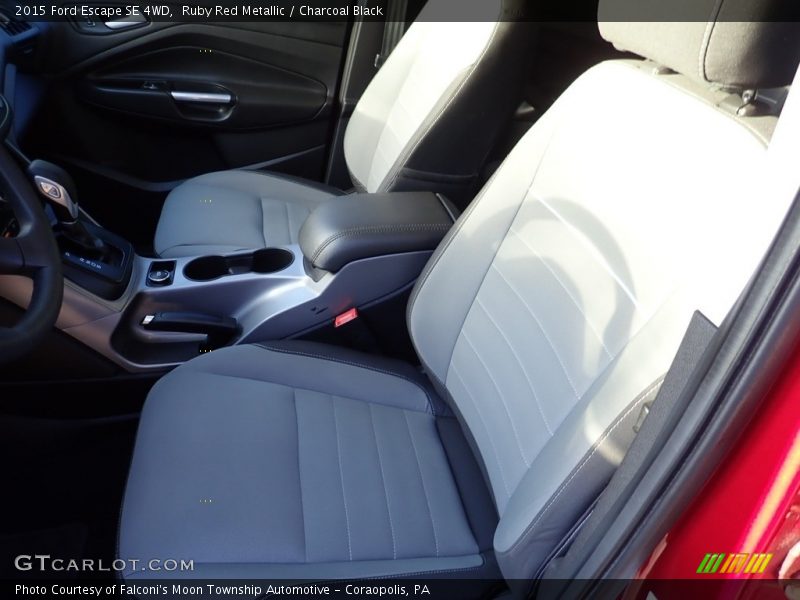 Ruby Red Metallic / Charcoal Black 2015 Ford Escape SE 4WD
