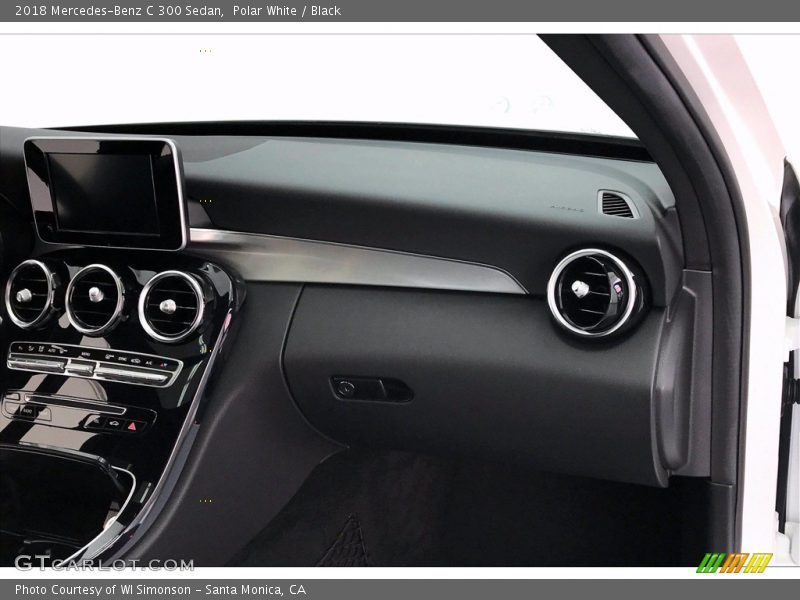 Polar White / Black 2018 Mercedes-Benz C 300 Sedan