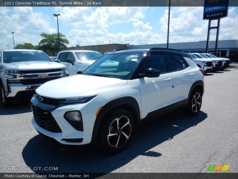 Summit White / Jet Black 2021 Chevrolet TrailBlazer RS