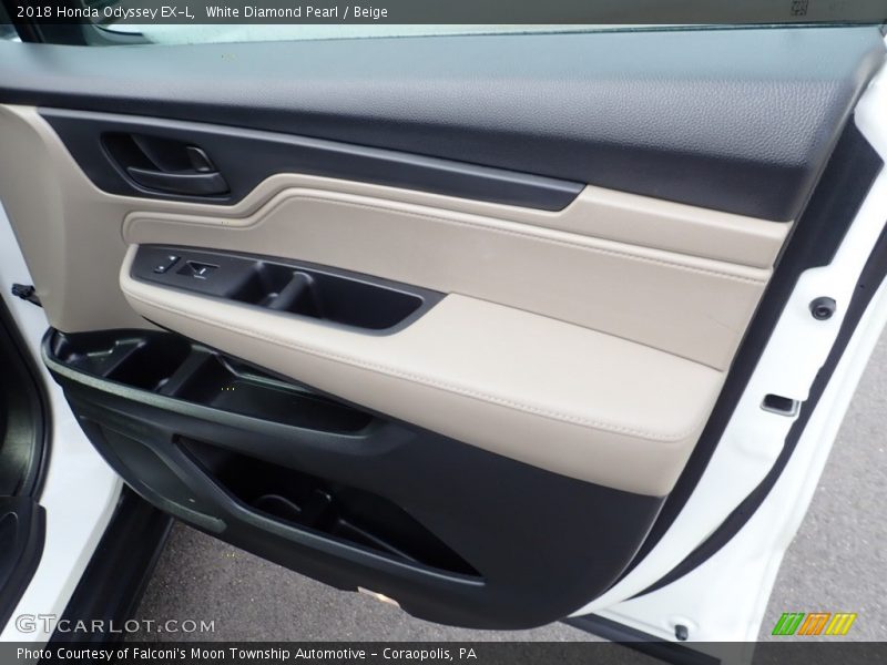 White Diamond Pearl / Beige 2018 Honda Odyssey EX-L