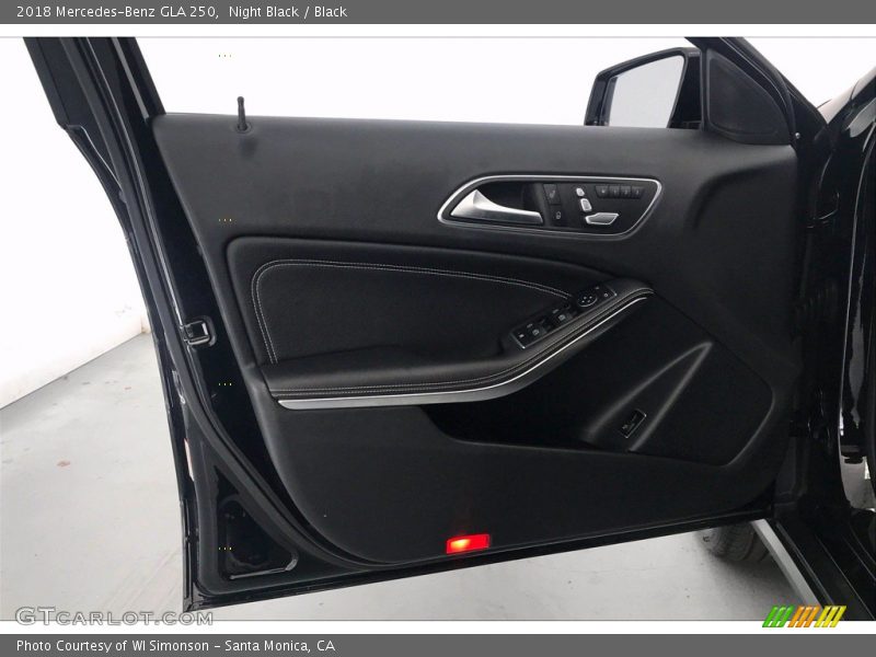 Night Black / Black 2018 Mercedes-Benz GLA 250