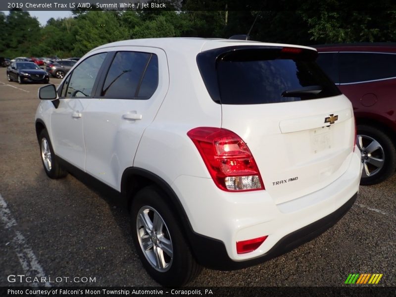 Summit White / Jet Black 2019 Chevrolet Trax LS AWD