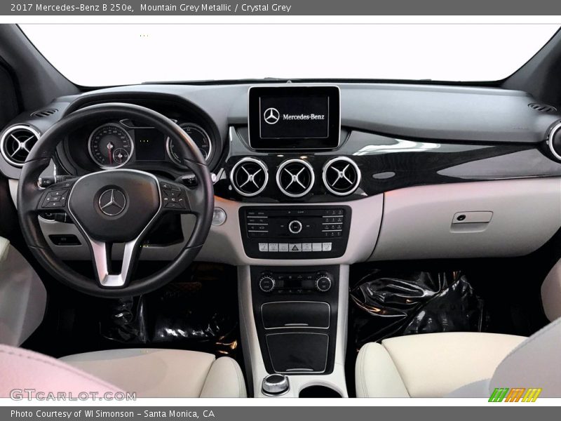 Mountain Grey Metallic / Crystal Grey 2017 Mercedes-Benz B 250e