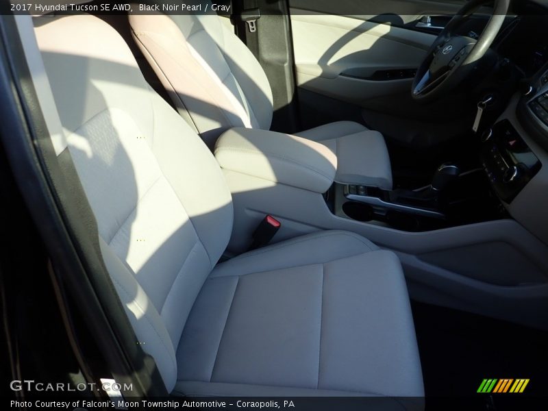 Black Noir Pearl / Gray 2017 Hyundai Tucson SE AWD