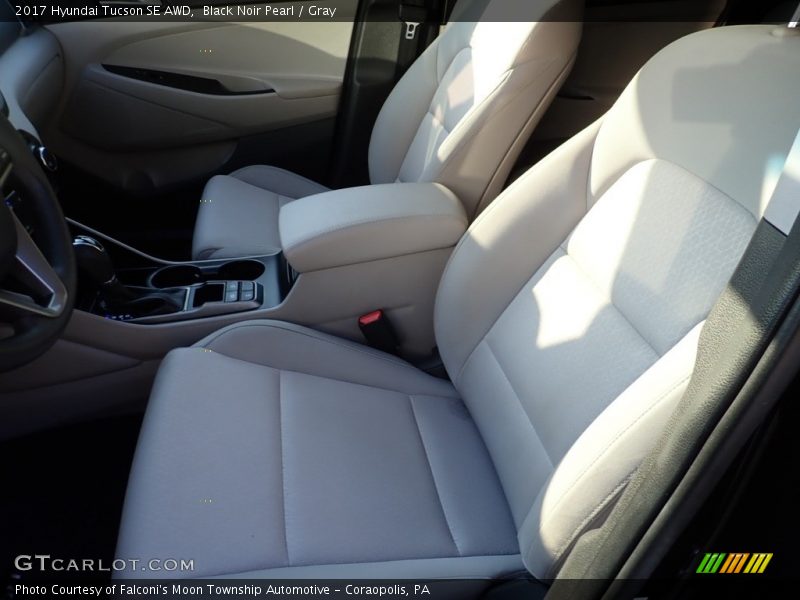 Black Noir Pearl / Gray 2017 Hyundai Tucson SE AWD