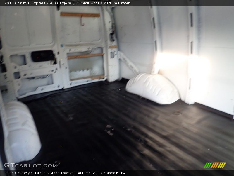 Summit White / Medium Pewter 2016 Chevrolet Express 2500 Cargo WT