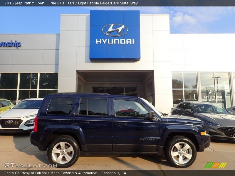 True Blue Pearl / Light Pebble Beige/Dark Slate Gray 2016 Jeep Patriot Sport