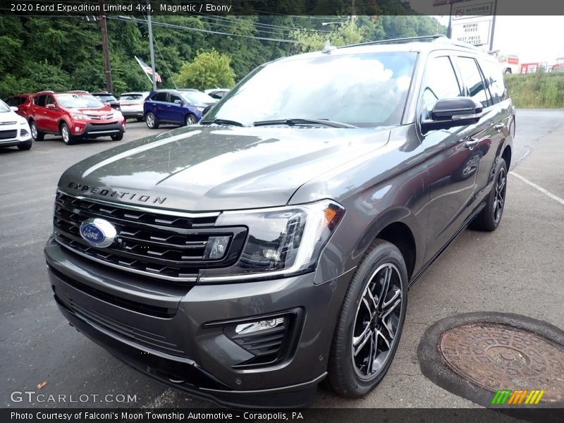 Front 3/4 View of 2020 Expedition Limited 4x4