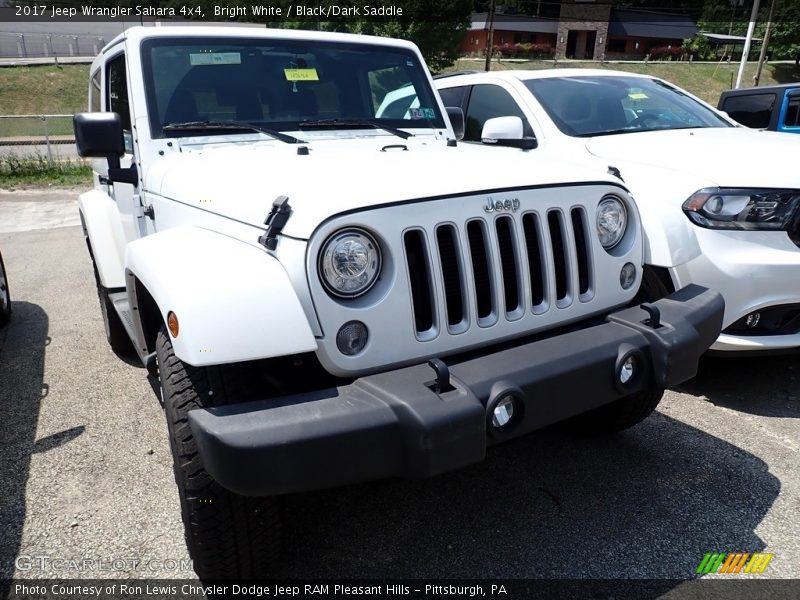 Bright White / Black/Dark Saddle 2017 Jeep Wrangler Sahara 4x4