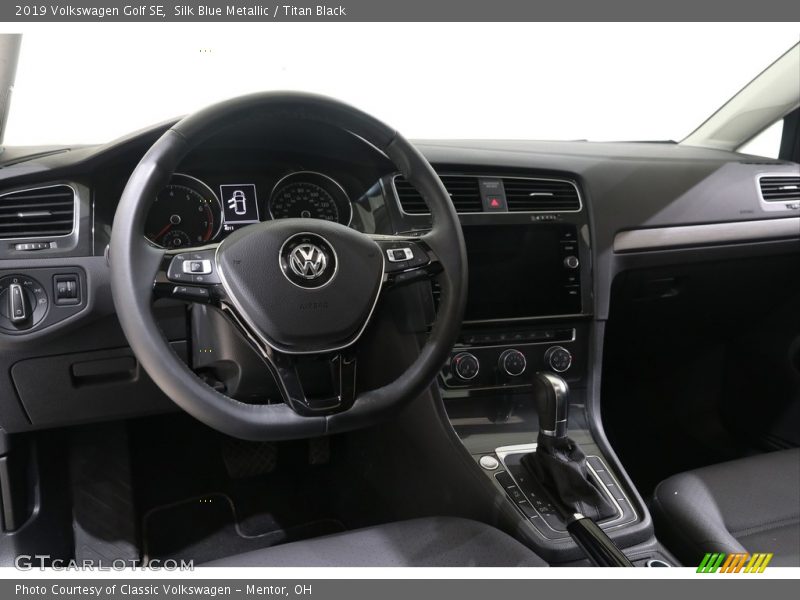 Silk Blue Metallic / Titan Black 2019 Volkswagen Golf SE
