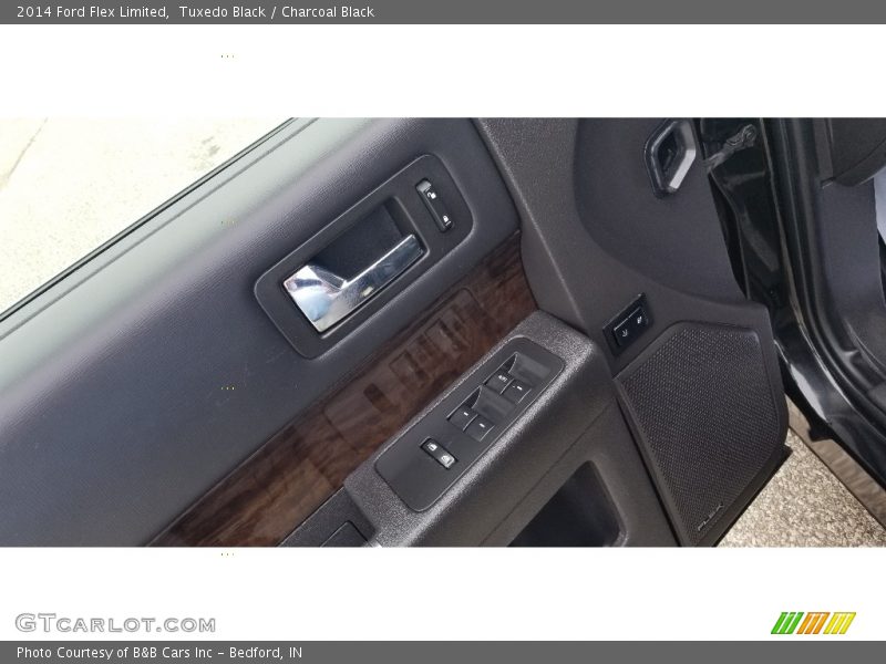 Tuxedo Black / Charcoal Black 2014 Ford Flex Limited