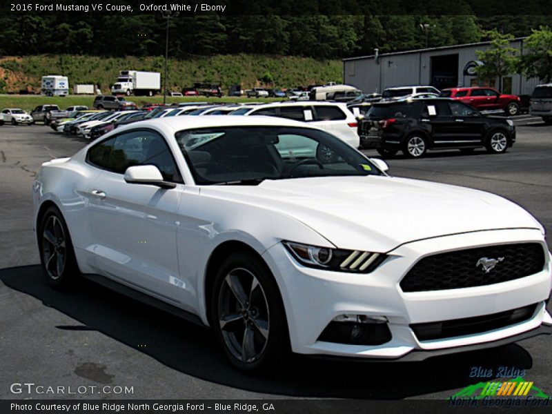 Oxford White / Ebony 2016 Ford Mustang V6 Coupe