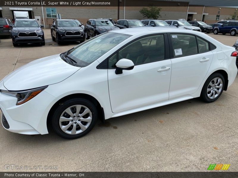 Super White / Light Gray/Moonstone 2021 Toyota Corolla LE