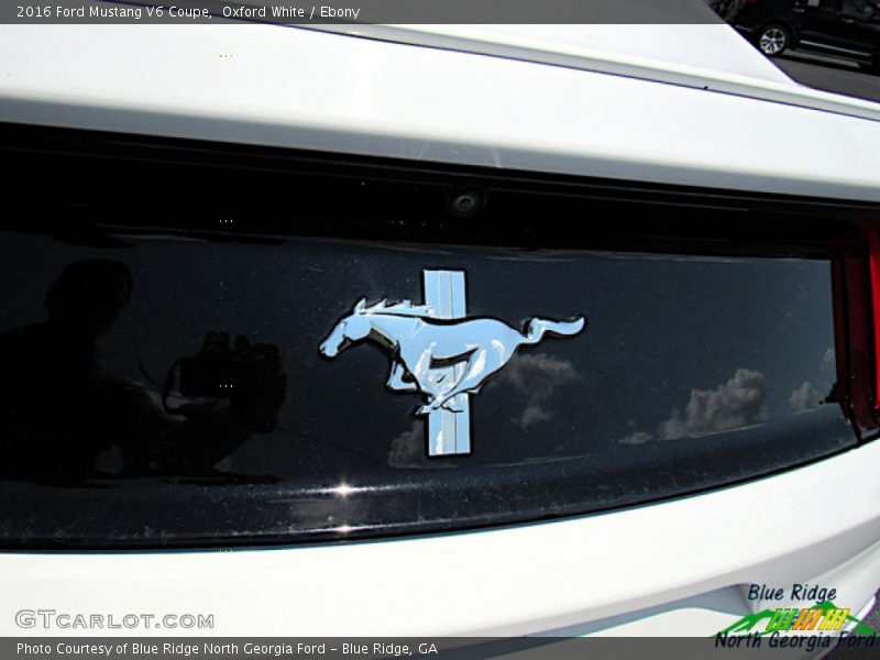 Oxford White / Ebony 2016 Ford Mustang V6 Coupe